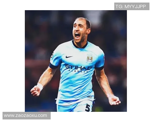 曼城乌克兰足球明星的崛起与辉煌历程揭秘 曼城乌克兰足球明星的崛起与辉煌历程揭秘